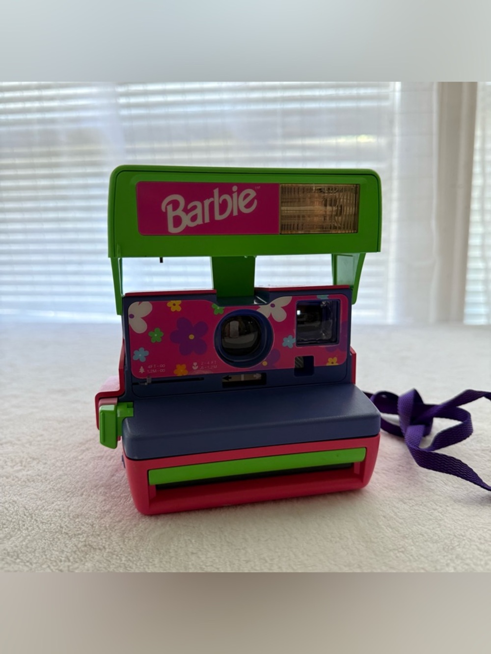 Vintage Mattel 98 Barbie Polaroid Instant 600 Camera With Strap Tested Working - Picture 2 of 9